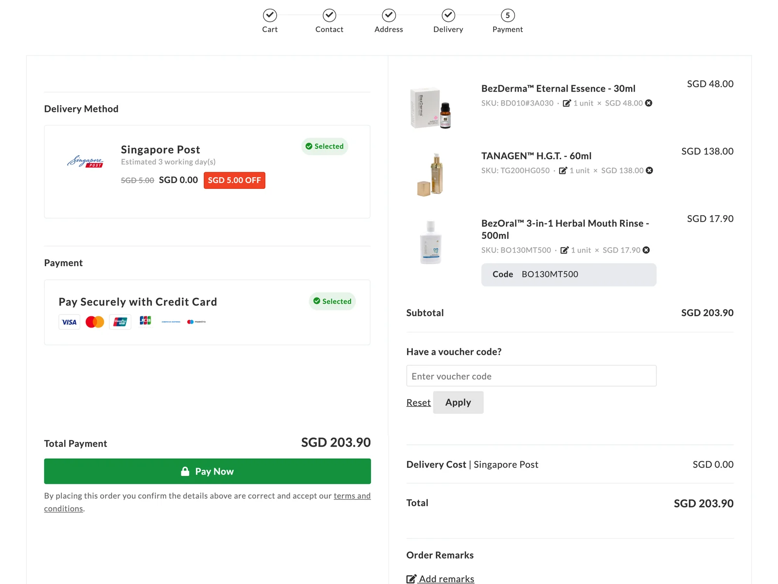 The AiMOUS checkout at the payment step: the five-step progress bar, the delivery option selected, card payment and the cart summary of three products