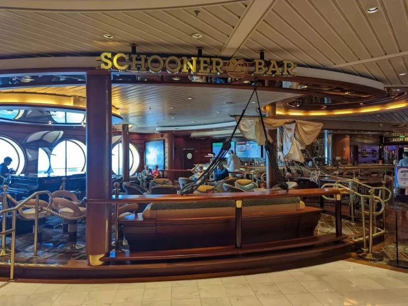 Schooner Bar