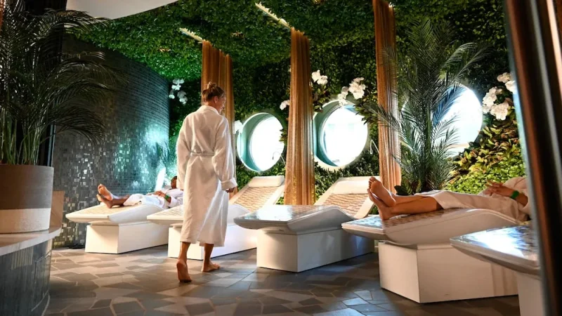 FUN & RELAXATION FOR ADULTS