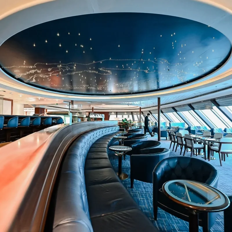 Piano Land Lounge